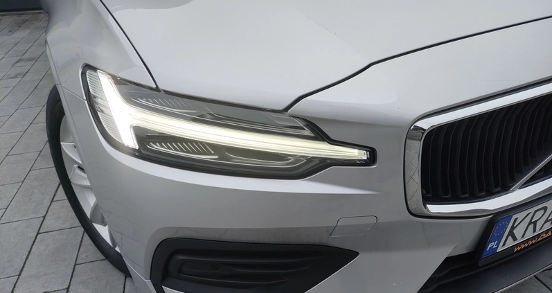 Volvo V60 cena 98277 przebieg: 133000, rok produkcji 2018 z Międzyrzecz małe 742